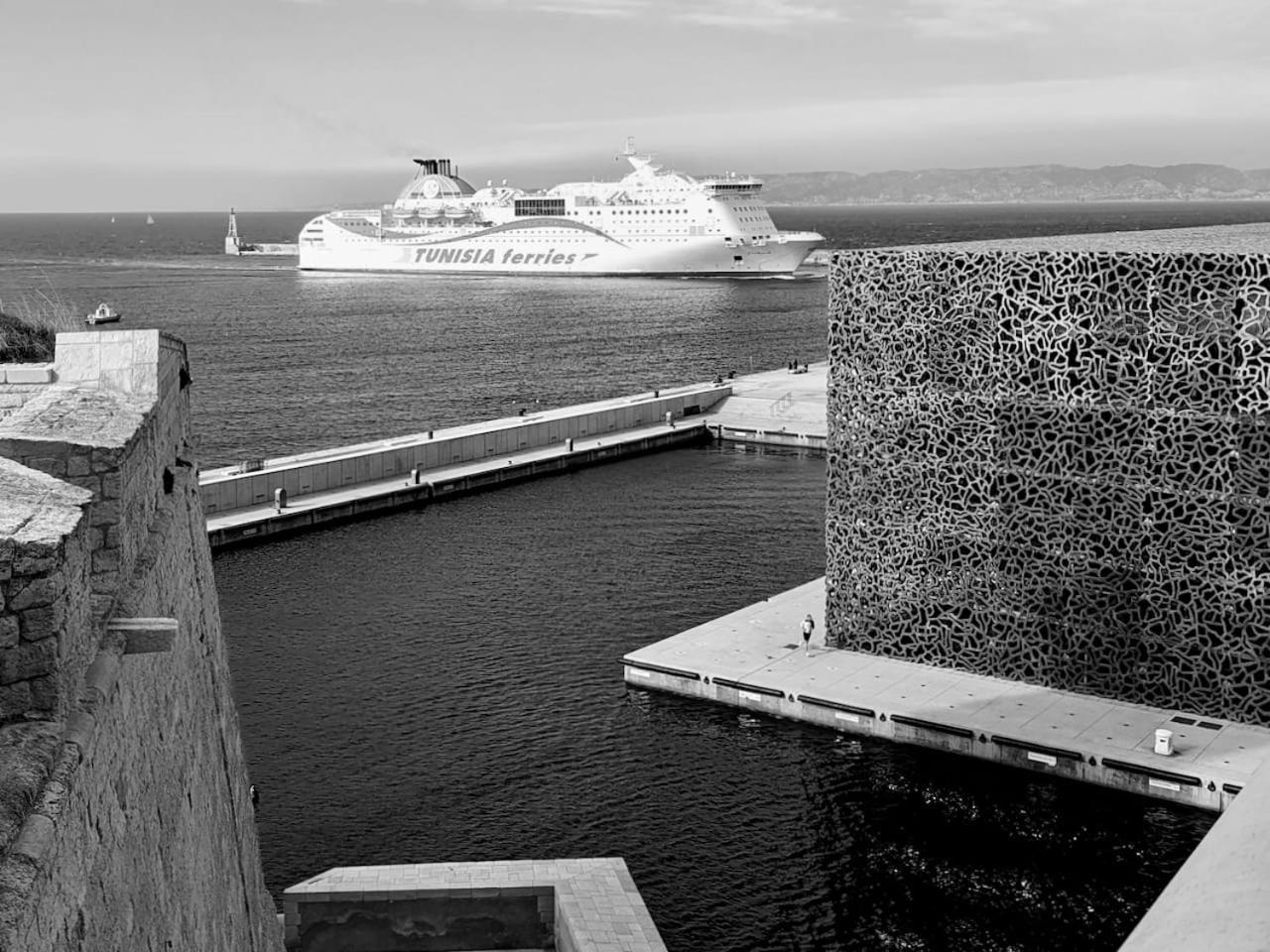 Vue Mer Le Panoramique Vieux-Port De مارسيليا المظهر الخارجي الصورة